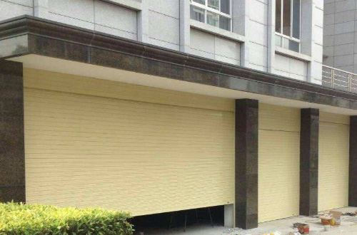 揮向造假企業(yè)、地方環(huán)保部門(mén)和地方政府